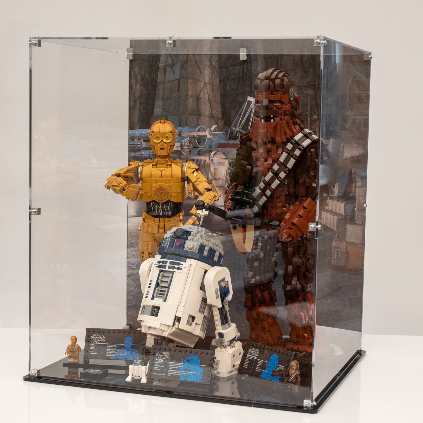 Display Case for LEGO® C-3PO™ (75398) & R2-D2™ (75379) & Chewbacca™ (75371)