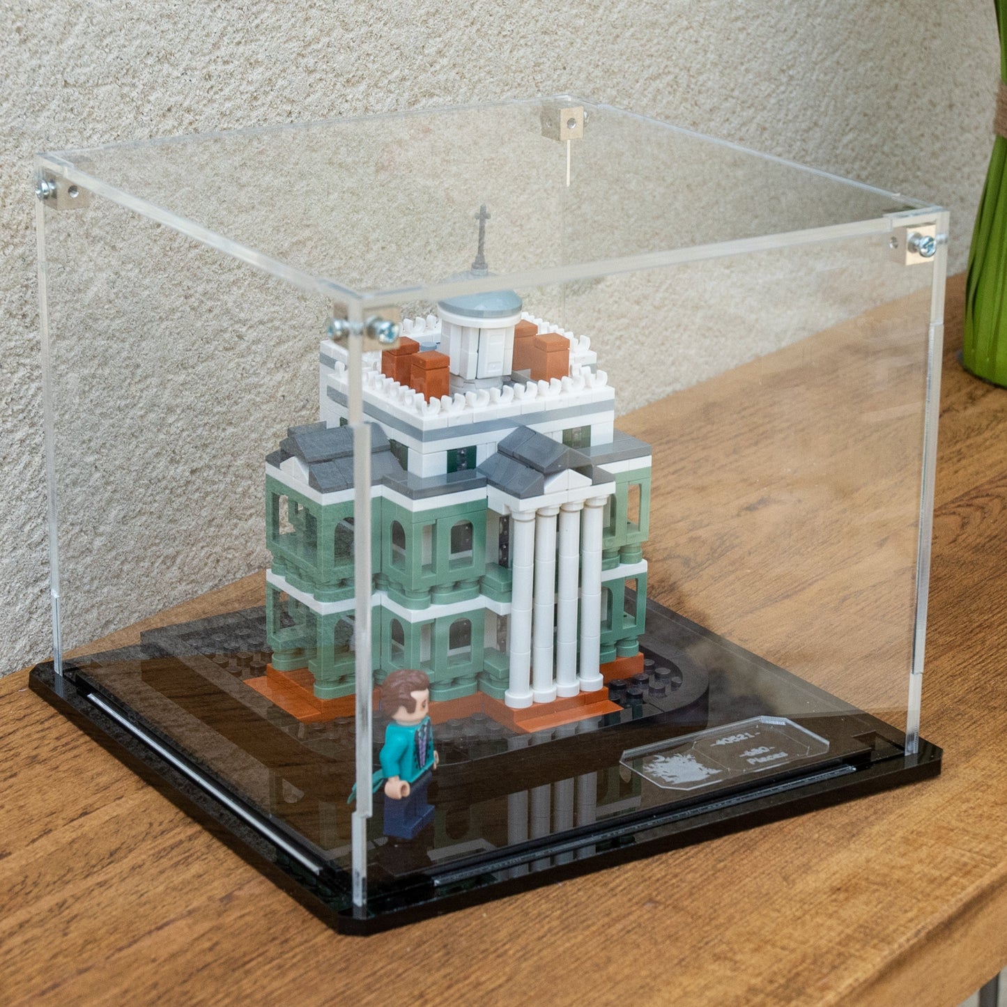 Lego® 40521 Mini Disney Haunted Mansion House Display Case