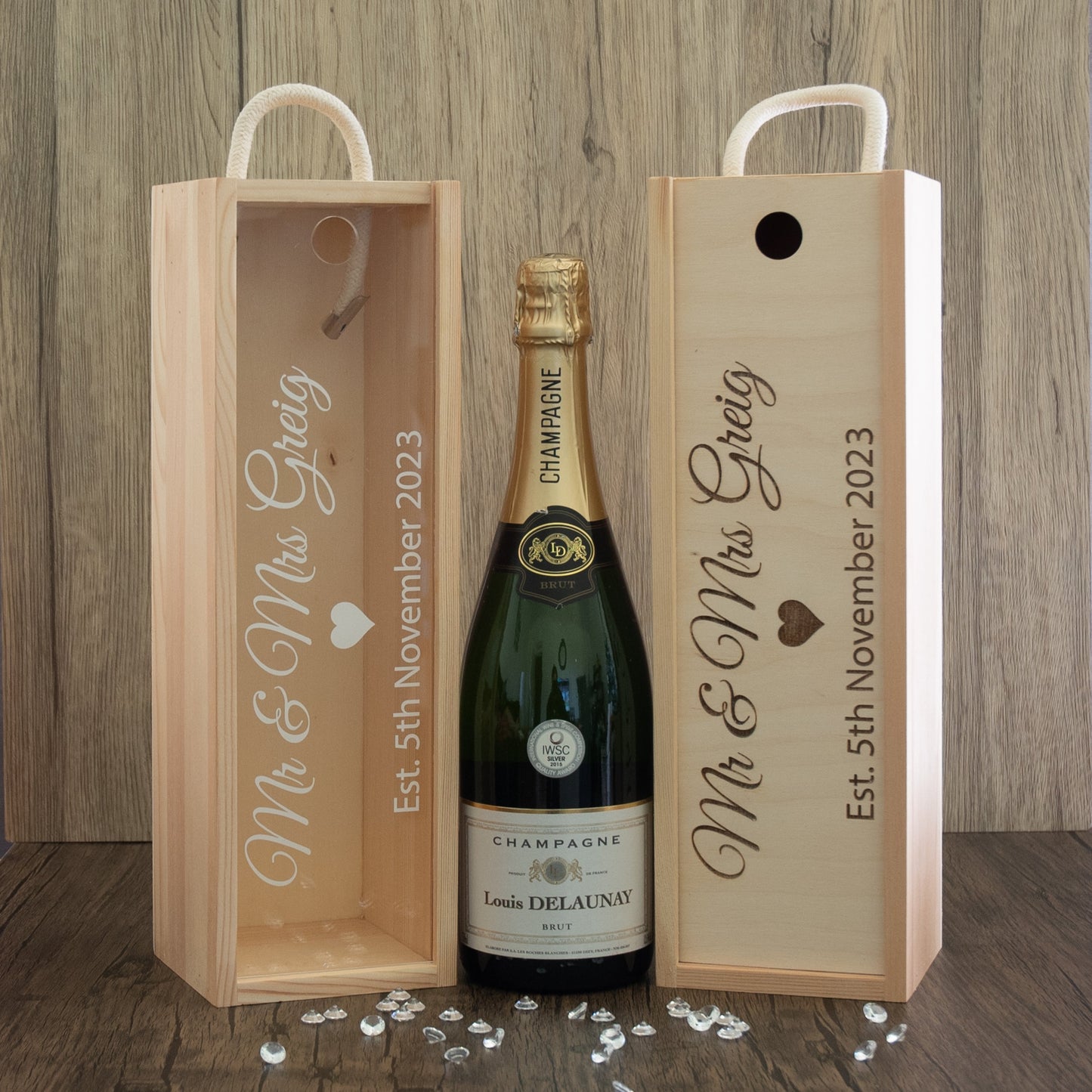 Personalised Wedding or Engagement Couples Name and Date Design Wooden Bottle Box