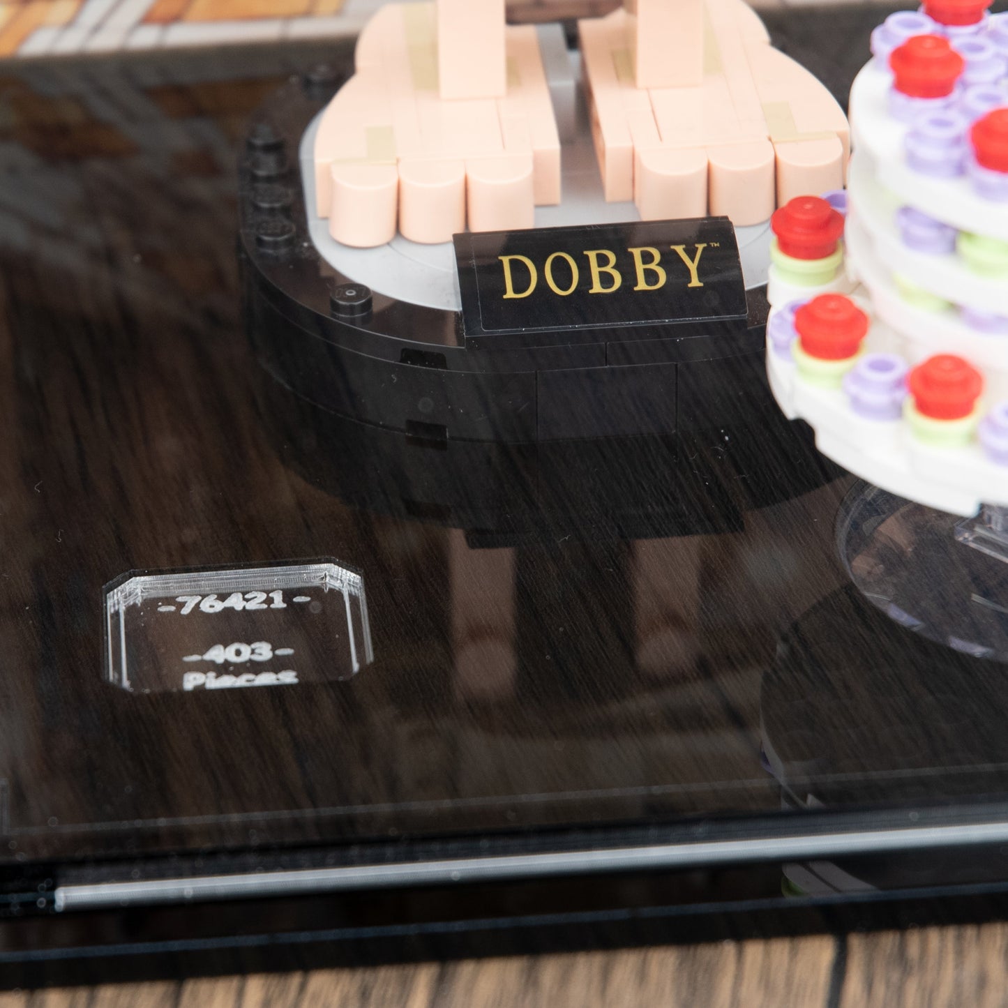 Display Case for LEGO® Dobby the House-Elf (76421)