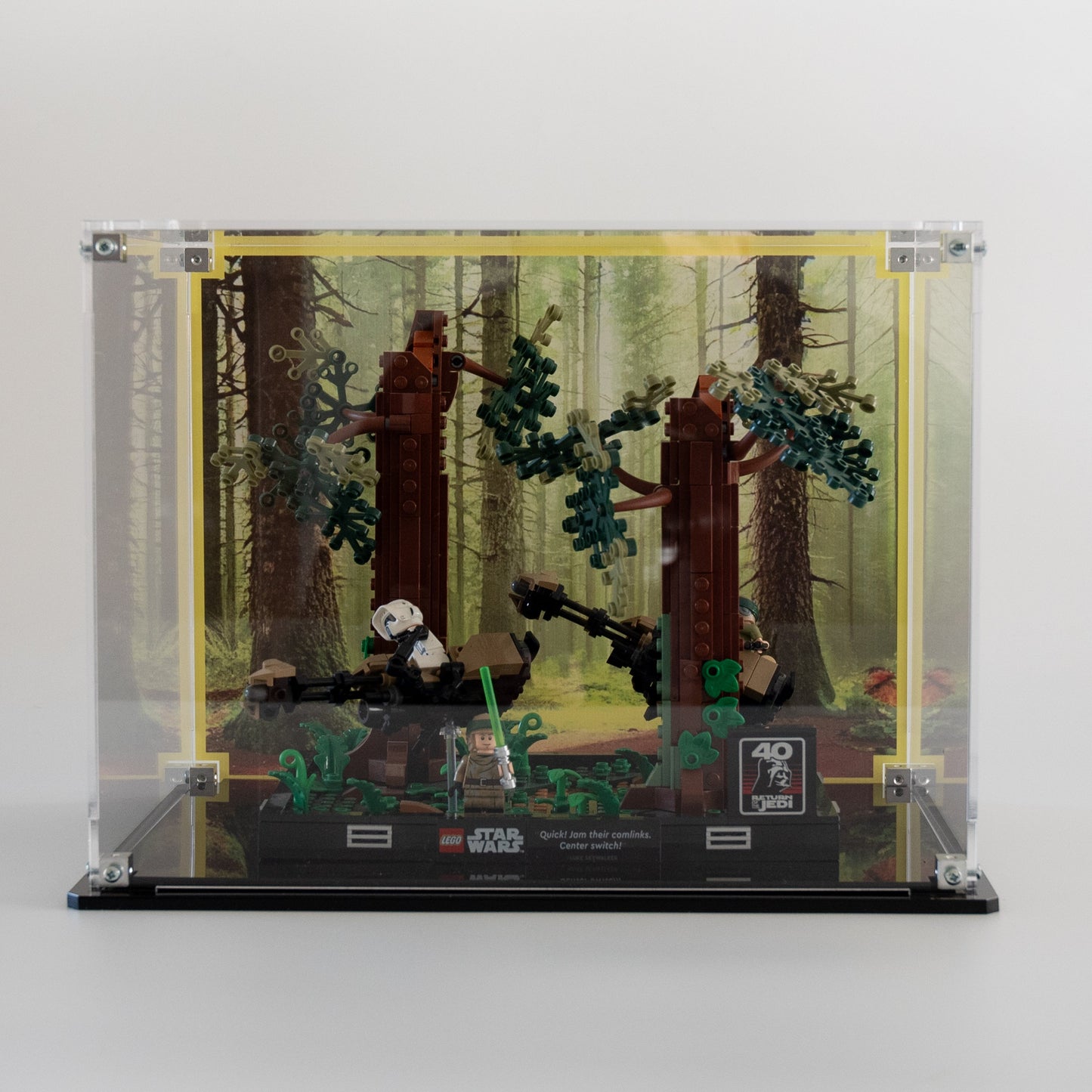 Display Case for LEGO® Endor™ Speeder Chase Diorama (75353)