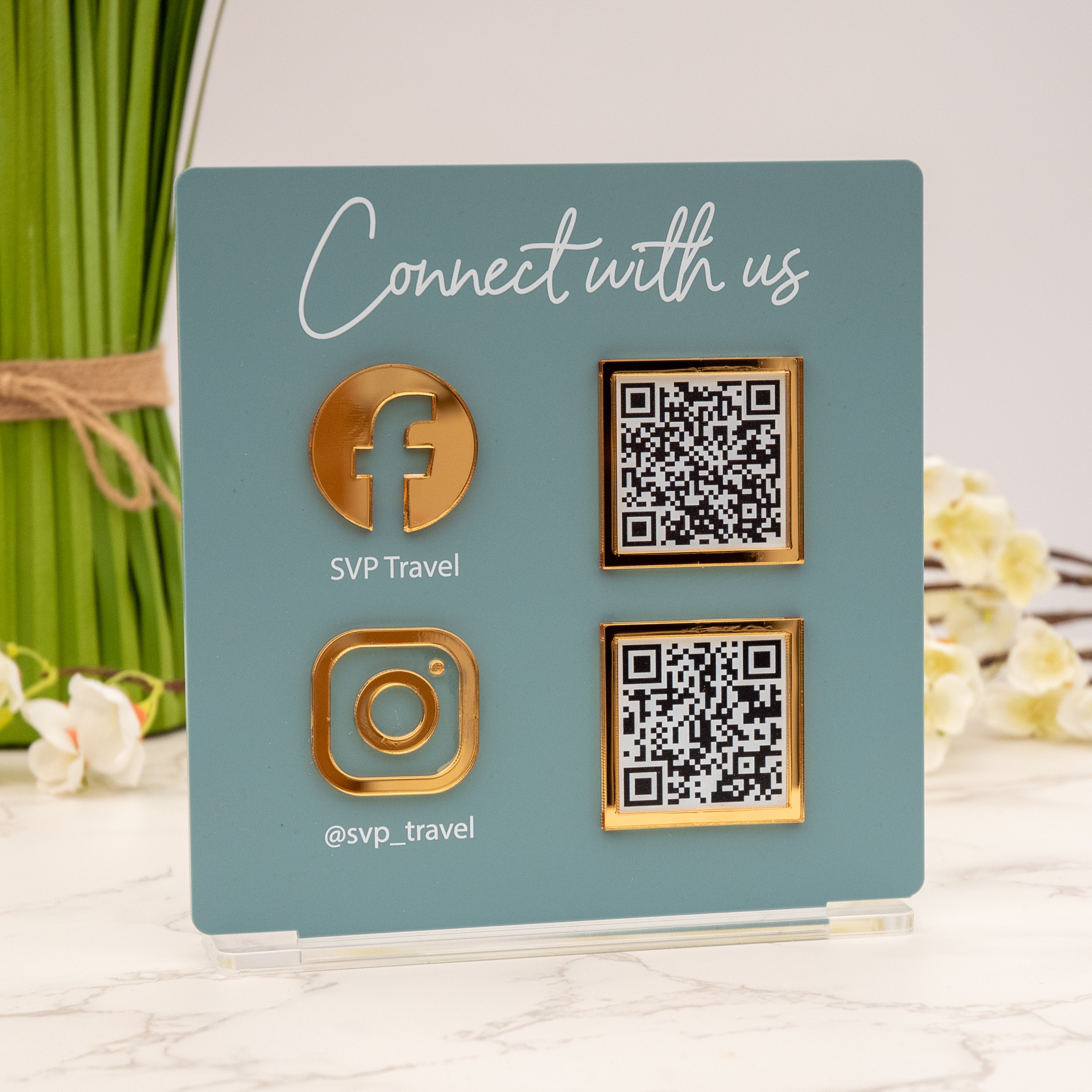 QR Code Social Media Display Sign – Red Shark Design