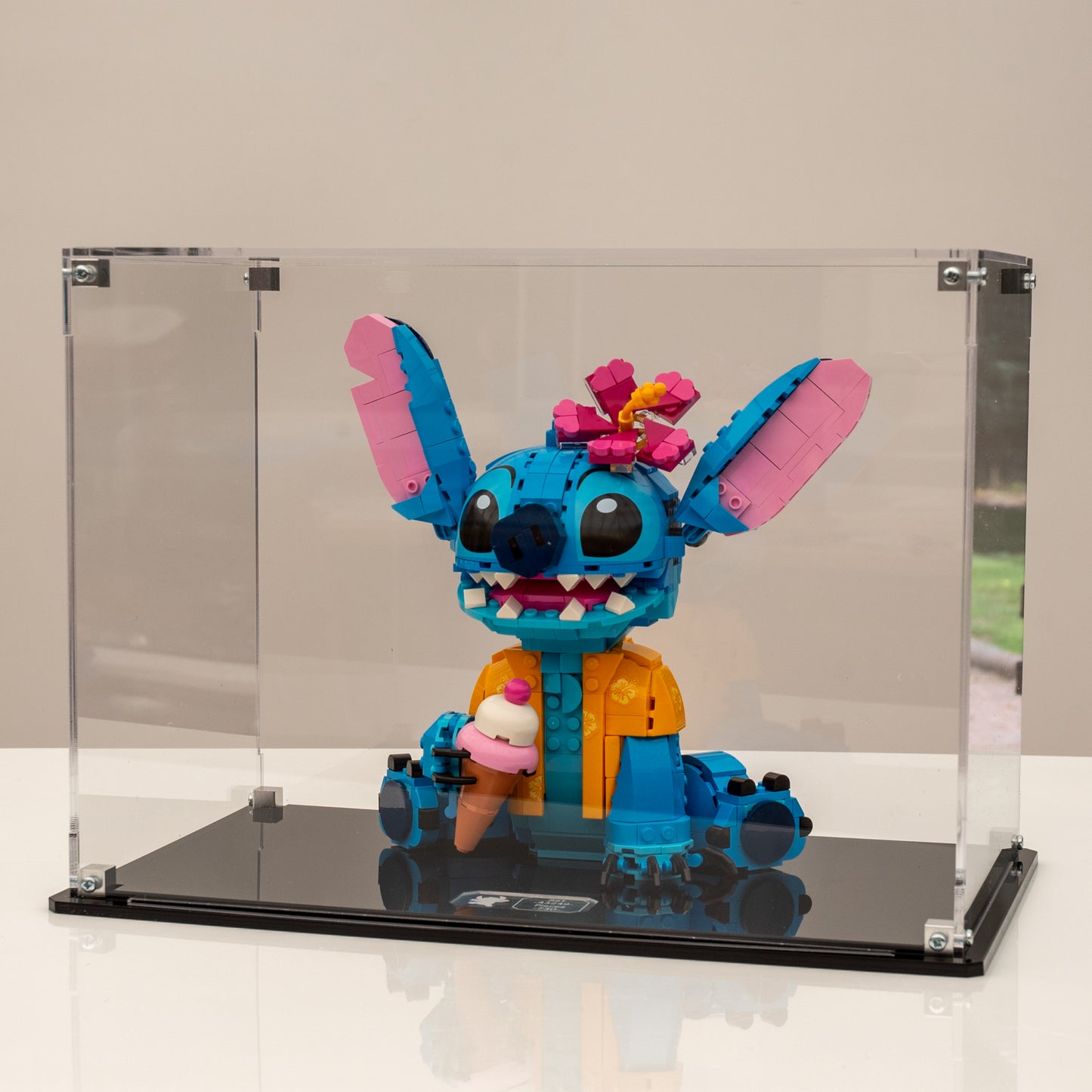 Display Case for LEGO® Stitch (43249)