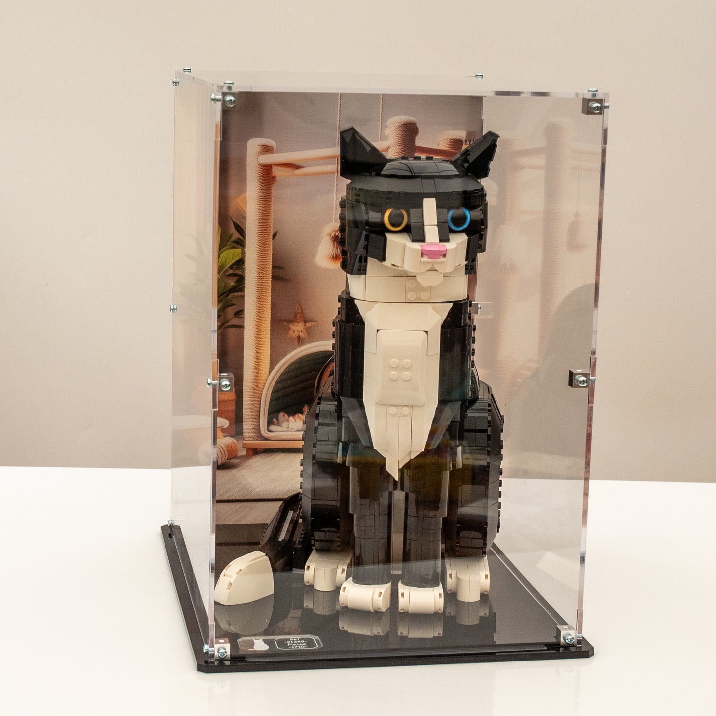 Display Case for LEGO® Tuxedo Cat (21349)