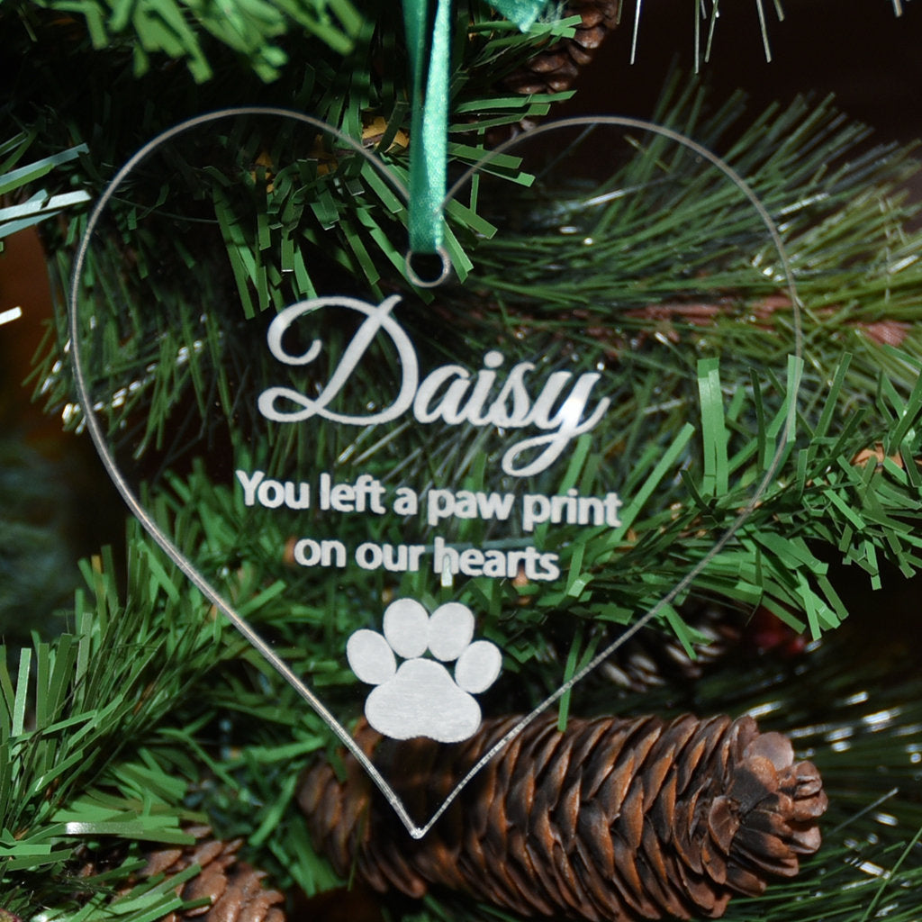 Wooden Personalised  Pet Memorial Heart Christmas Bauble